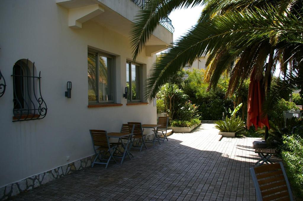Mandara Hotel 3*
